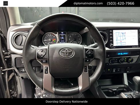 Used 2021 Toyota Tacoma SR5 w/ Trail Edition image 23