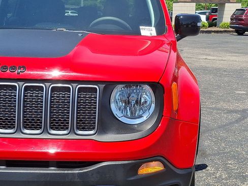 Used 2023 Jeep Renegade Latitude AWD/4WD image 27