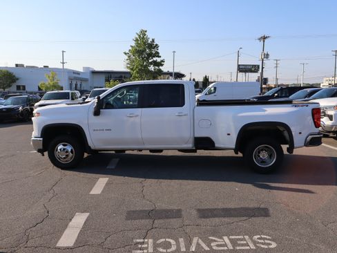 Used 2024 Chevrolet Silverado 3500 LT w/ Convenience Package AWD/4WD image 7