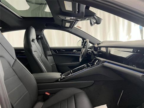 New 2026 Porsche Panamera 4 image 16