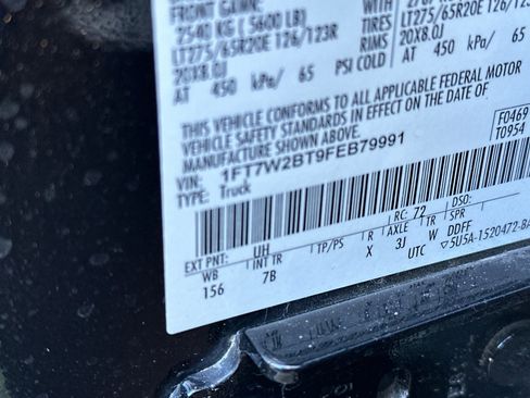 Used 2015 Ford F250 Platinum w/ FX4 Off-Road Package image 29