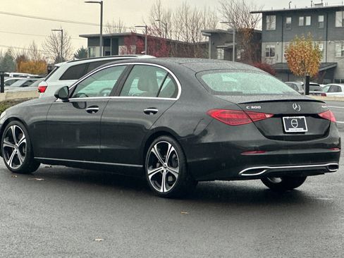 Used 2022 Mercedes-Benz C 300 4MATIC Sedan image 5