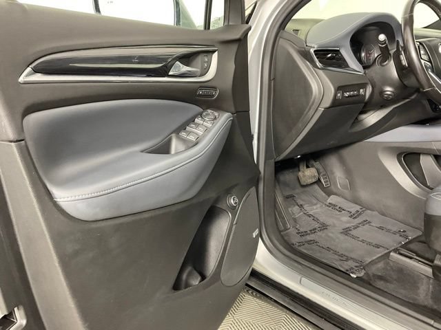 Used 2022 Buick Enclave Premium AWD/4WD image 11