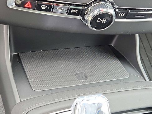 Used 2026 Volvo XC90 T8 Ultra w/ Protection Package Premier image 25