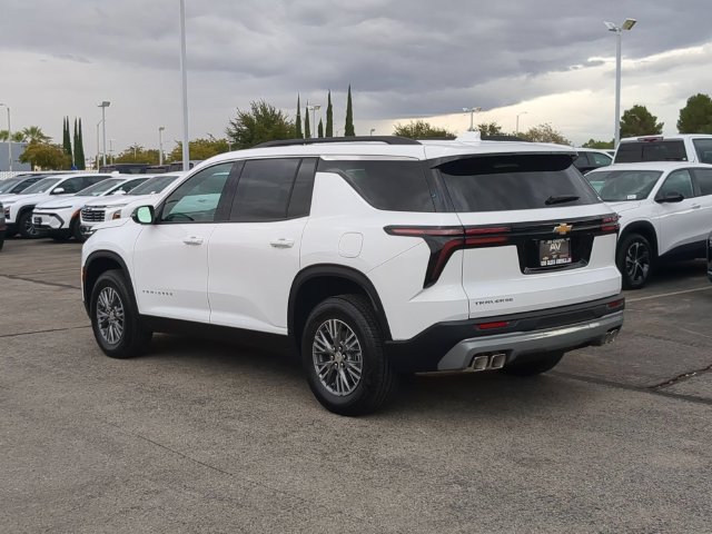 New 2027 Chevrolet Traverse LT FWD image 6