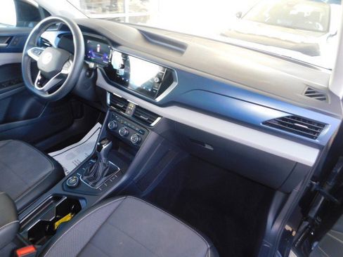 Used 2022 Volkswagen Taos SE w/ Panoramic Sunroof Package image 21