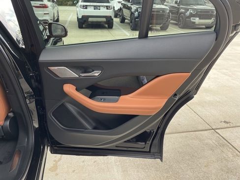 New 2024 Jaguar I-PACE R-Dynamic HSE image 23