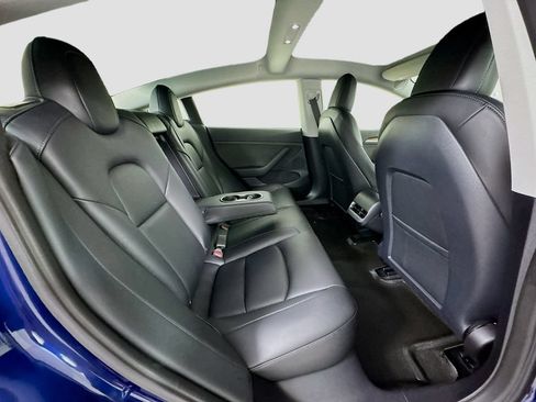Used 2022 Tesla Model 3 Long Range AWD/4WD image 25