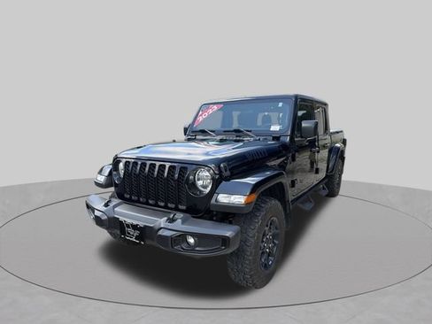 Used 2023 Jeep Gladiator Sport AWD/4WD image 8