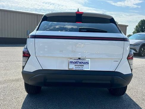 New 2025 Hyundai Kona SEL image 5