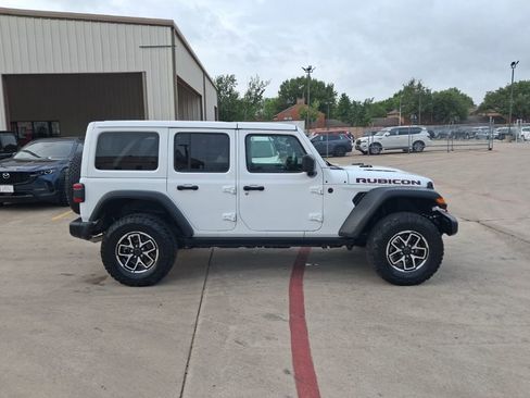 Used 2025 Jeep Wrangler Unlimited Rubicon image 7