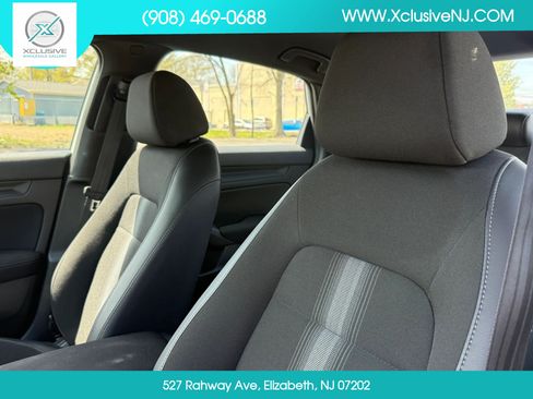 Used 2025 Honda Civic Sport image 10
