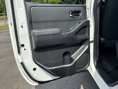 Certified 2024 Nissan Frontier PRO-4X w/ Technology Package AWD/4WD image 23