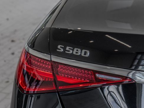 Certified 2023 Mercedes-Benz S 580 4MATIC Sedan image 22