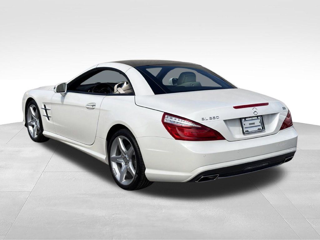 Used 2015 Mercedes-Benz SL 550 image 5