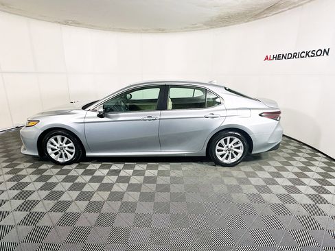 Used 2023 Toyota Camry LE image 6