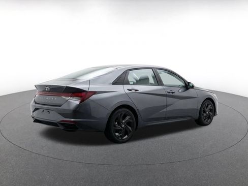Used 2026 Hyundai Elantra Sport FWD image 9
