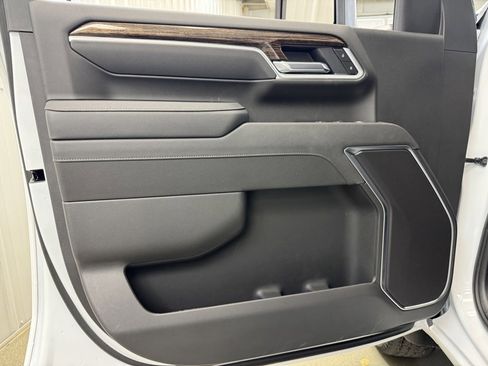 New 2026 GMC Sierra 2500 SLE image 9