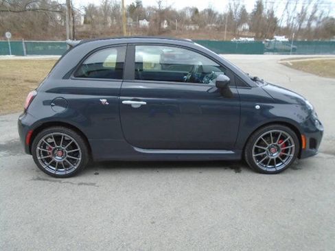 Used 2017 FIAT 500 Abarth image 9