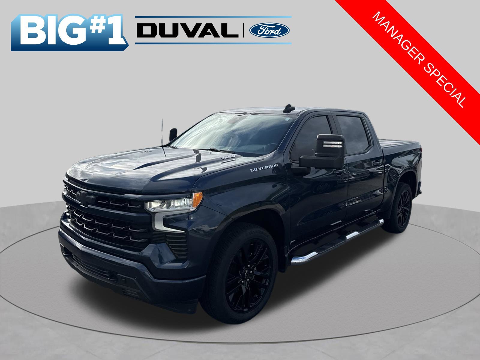 Used 2022 Chevrolet Silverado 1500 RST RWD image 3
