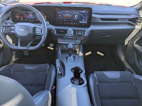 Used 2025 Ford Mustang Dark Horse image 13