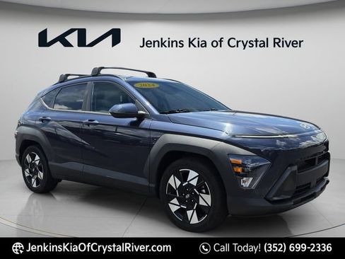 Used 2024 Hyundai Kona SEL FWD image 2