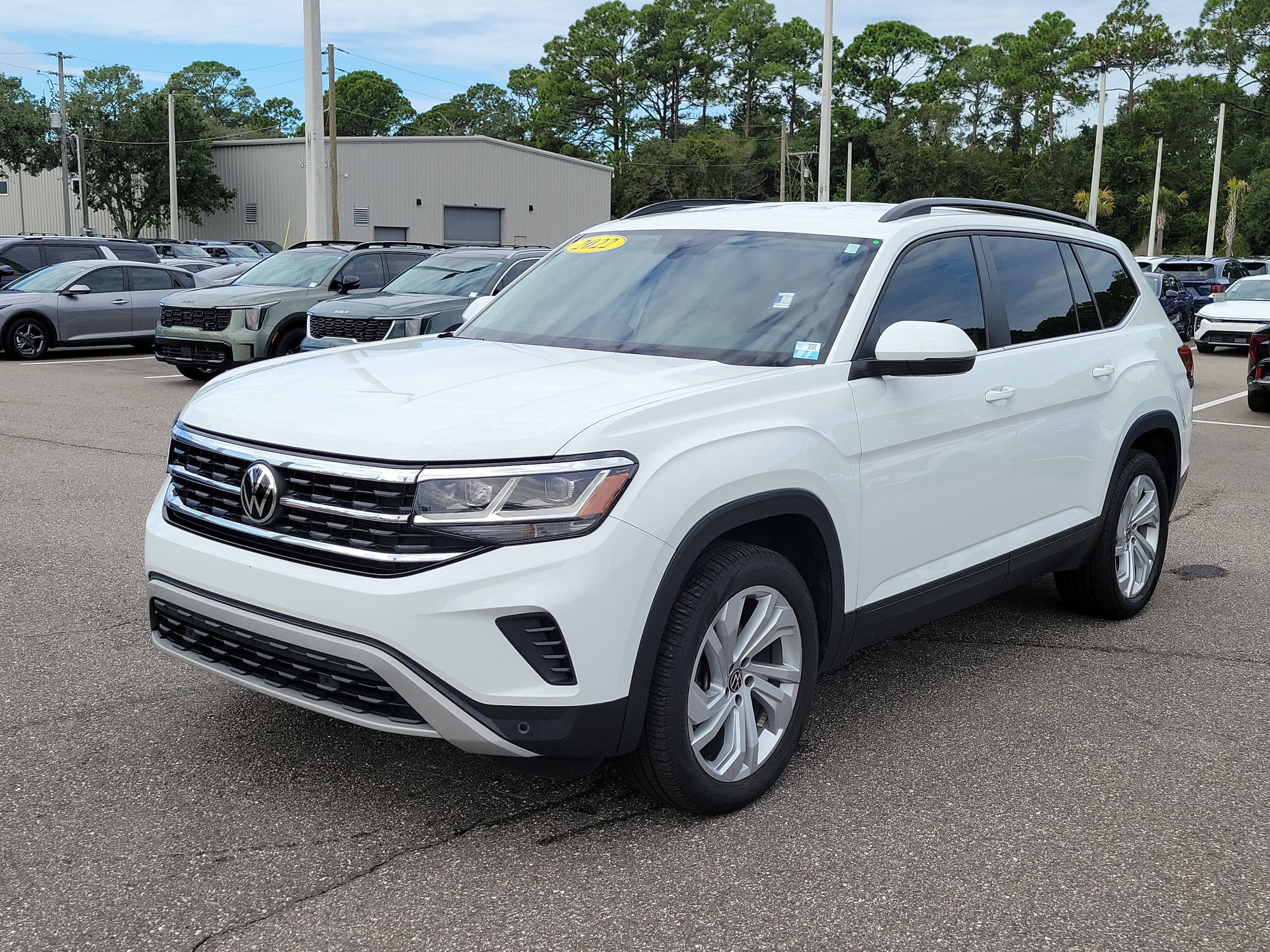 Used 2022 Volkswagen Atlas SE FWD image 3