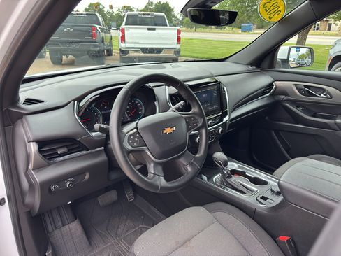 Used 2023 Chevrolet Traverse LT FWD image 13
