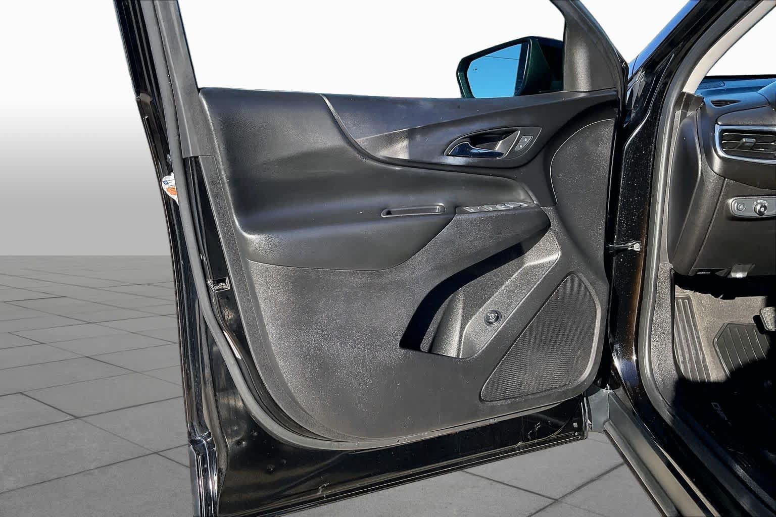 Used 2019 Chevrolet Equinox LT FWD image 22