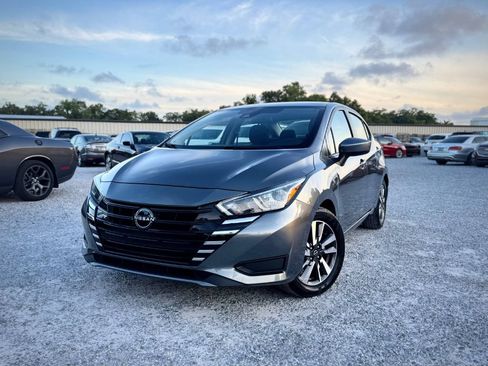 Used 2024 Nissan Versa SV w/ Trunk Package FWD image 1