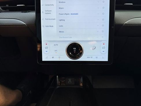 Used 2021 Ford Mustang Mach-E Premium image 36