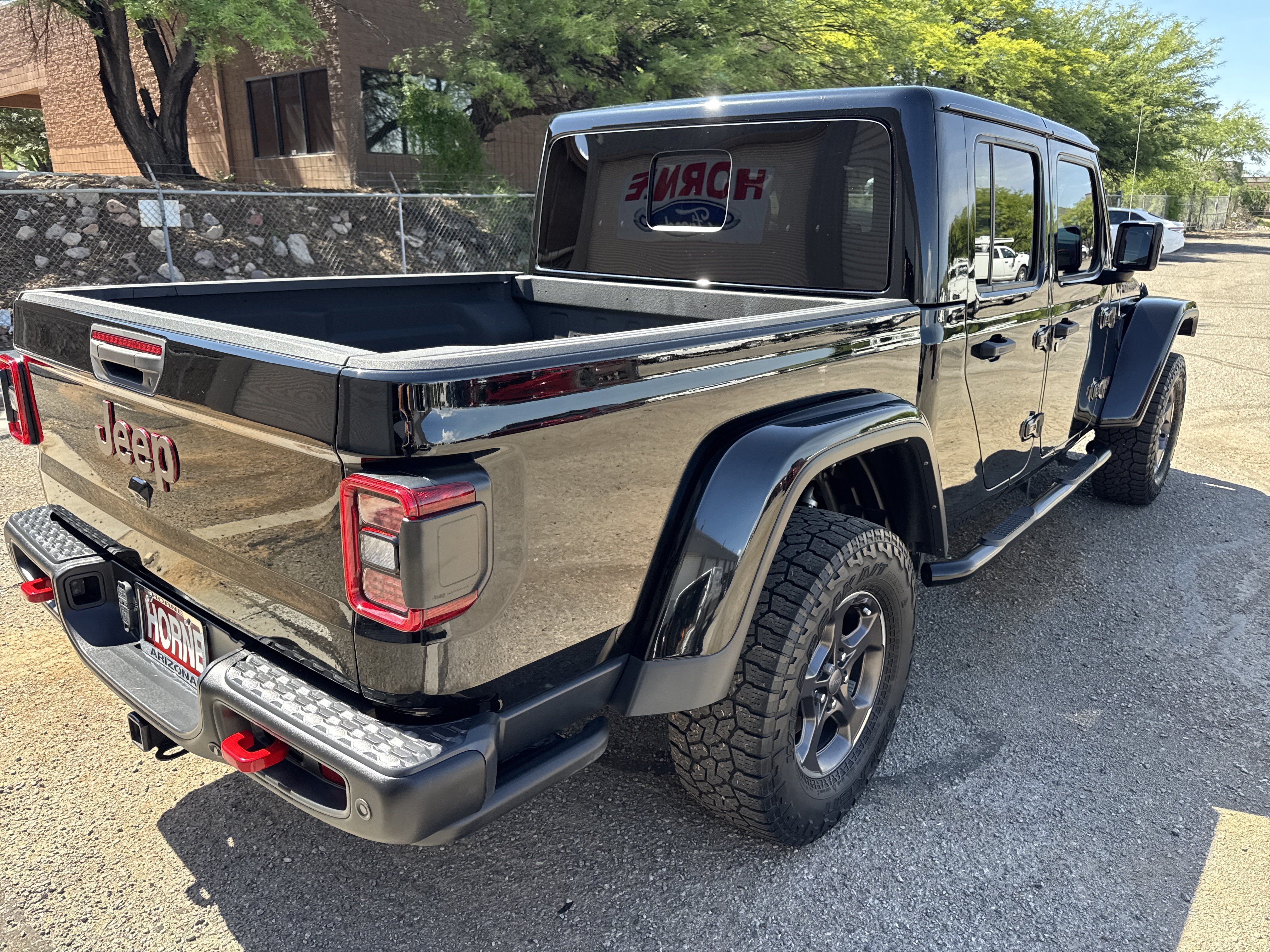Used 2021 Jeep Gladiator Rubicon AWD/4WD image 8