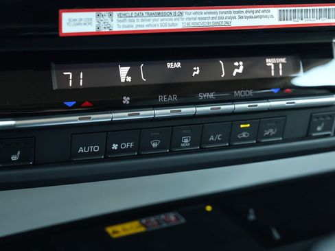 New 2026 Toyota Sienna XLE image 22