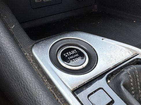 Used 2021 Nissan Sentra SV FWD image 23