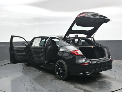 Used 2023 Honda Civic Sport image 47