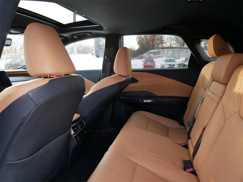 Certified 2024 Lexus RX 350 Premium image 9