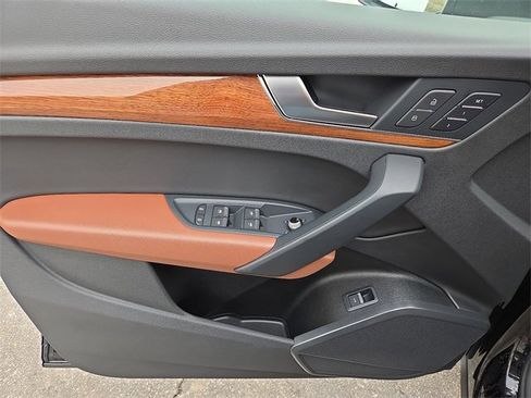 Certified 2021 Audi Q5 2.0T Premium w/ Convenience Package image 13