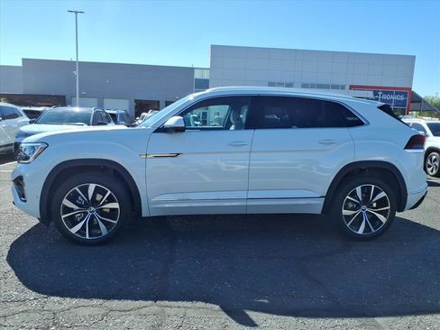 New 2026 Volkswagen Atlas Cross Sport SEL Premium R-Line image 3