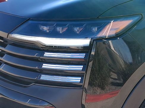 New 2026 Nissan Kicks SV image 6