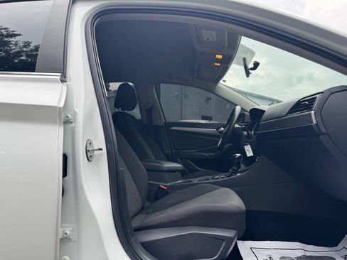 Used 2019 Volkswagen Jetta S w/ Driver Assistance Package FWD image 23
