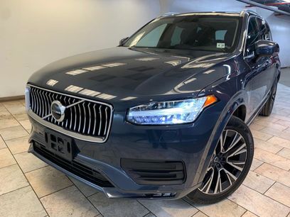 Used 2022 Volvo XC90 T6 Momentum w/ Climate Package
