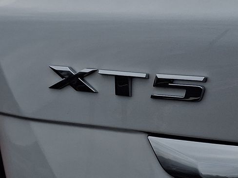 Certified 2023 Cadillac XT5 Luxury AWD/4WD image 34