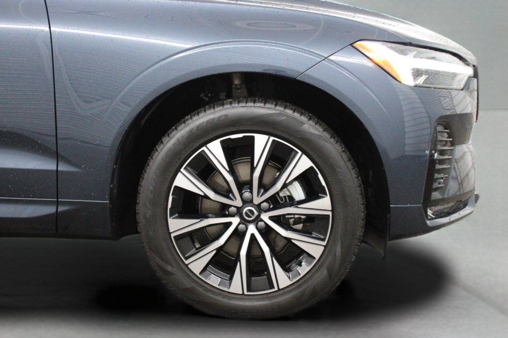 Used 2024 Volvo XC60 B5 Core w/ Protection Package Premier AWD/4WD image 14