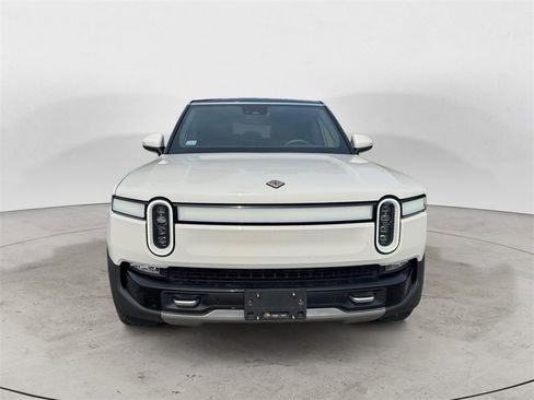 Used 2023 Rivian R1S Adventure image 31
