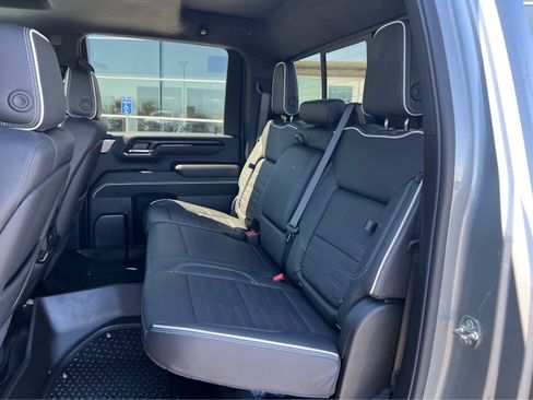 Used 2025 GMC Sierra 2500 AT4X AWD/4WD image 28