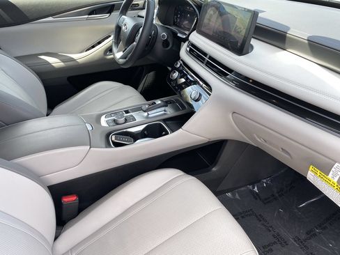 Certified 2026 INFINITI QX60 Luxe AWD/4WD image 9