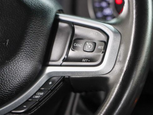 Used 2024 RAM 2500 Big Horn w/ Off Road Package AWD/4WD image 15