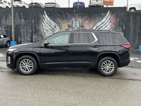 Used 2023 Chevrolet Traverse LT image 6