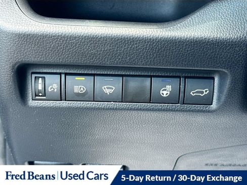 Used 2021 Toyota RAV4 XLE w/ Convenience Package AWD/4WD image 15