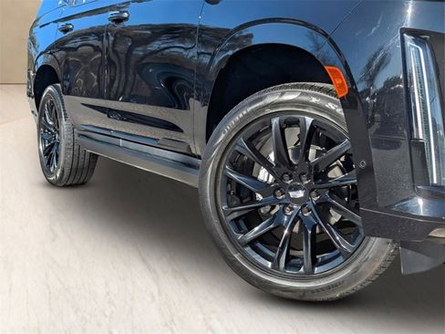 Used 2021 Cadillac Escalade Sport Platinum w/ LPO, ONYX Package image 37